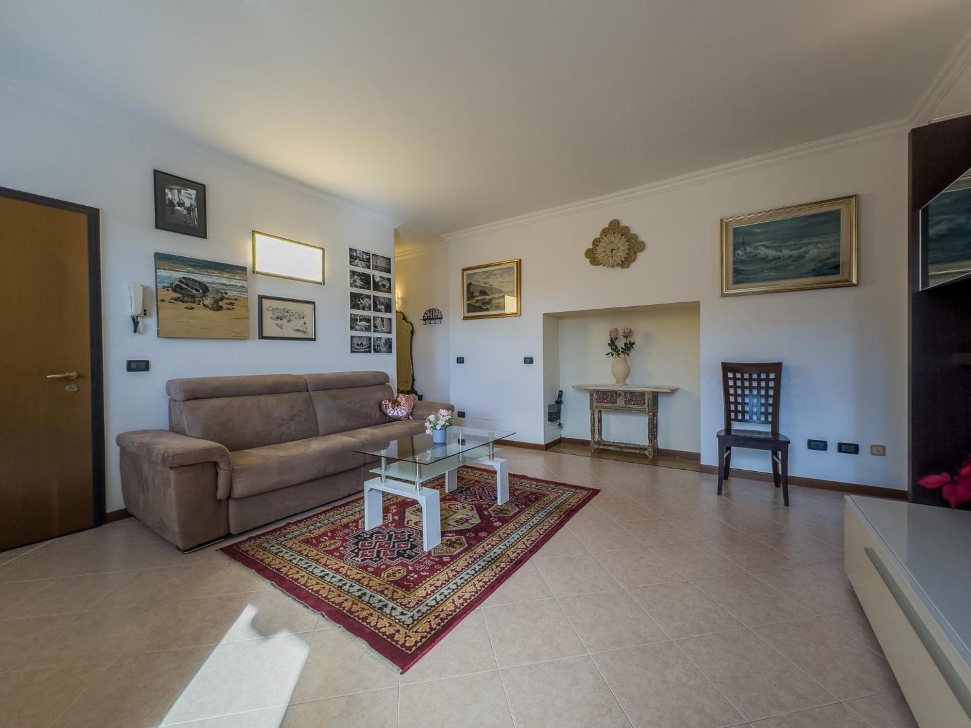 Le Rose Sul Lago Pescate Exterior foto